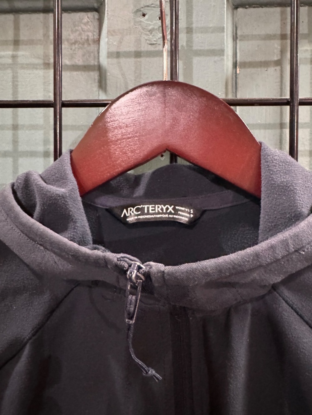 Arcteryx Womens Kyanite LT Hoody Women's - Picture 3 of 5